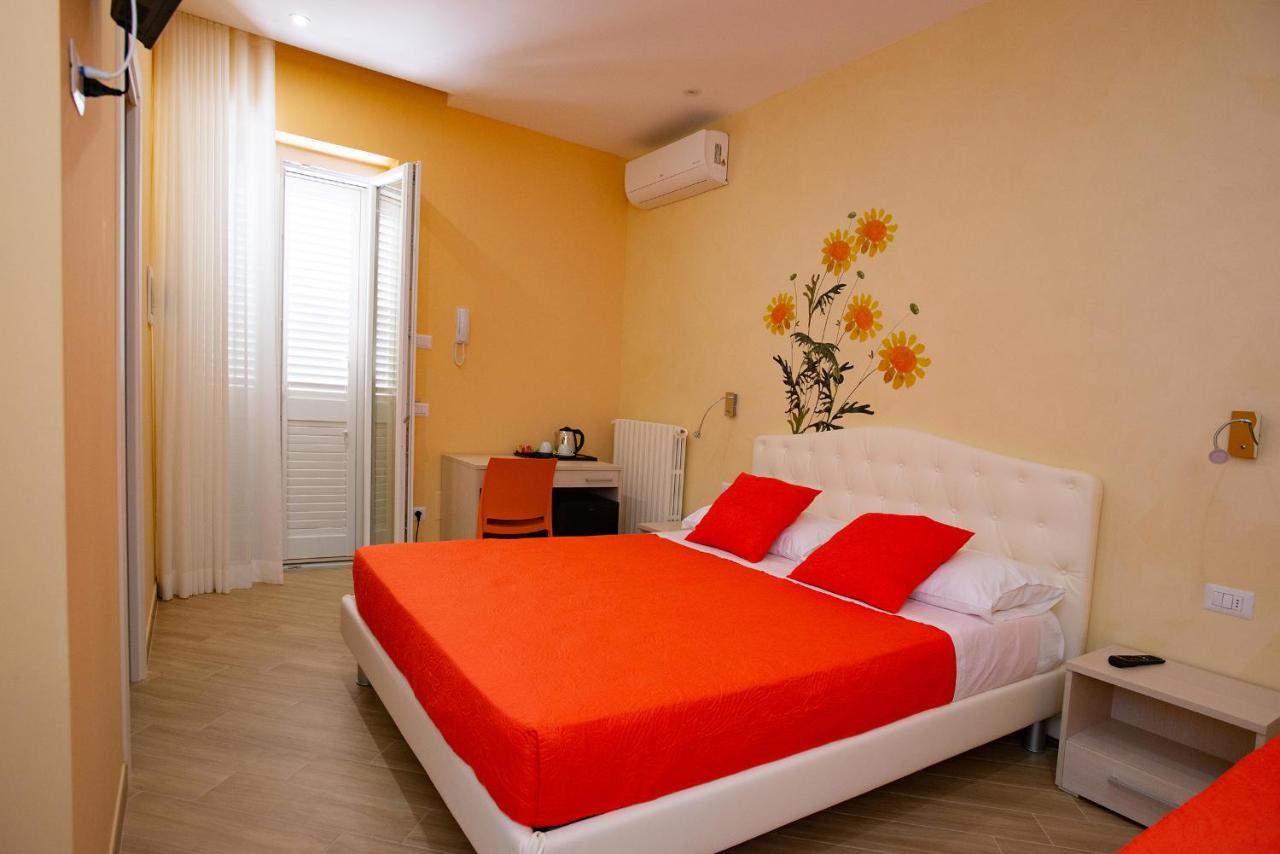 B&B Rita, Nel Cuore Del Salento Cavallino di Lecce Exteriör bild